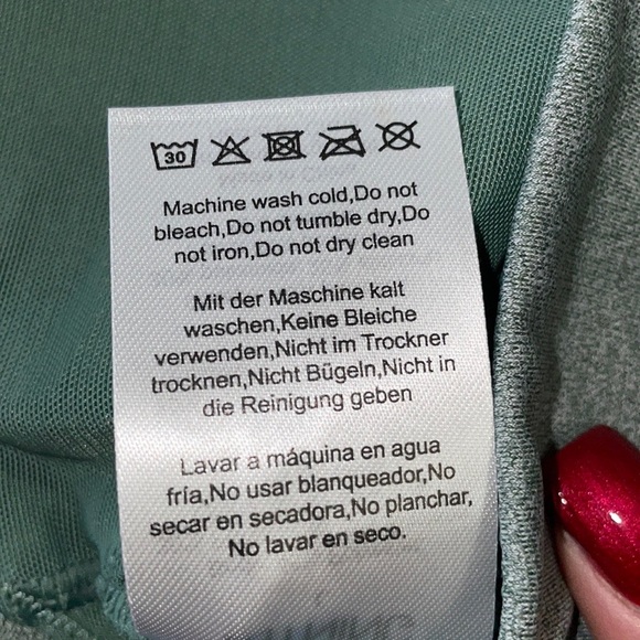 Green Sports Bra - Picture 11 of 12